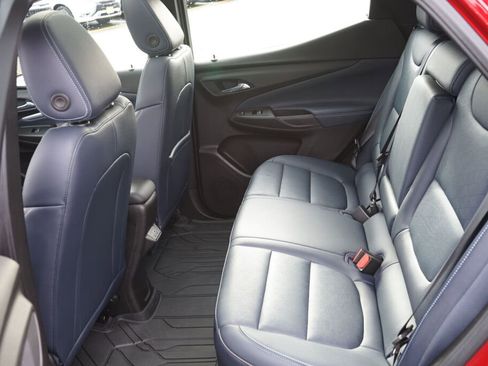 Used 2022 Chevrolet Bolt EUV Premier w/ Launch Edition image 18