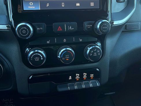 Used 2025 RAM 1500 Big Horn AWD/4WD image 16