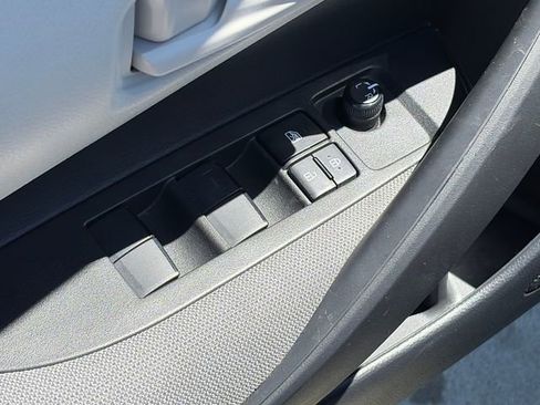 Used 2023 Toyota Corolla LE image 18