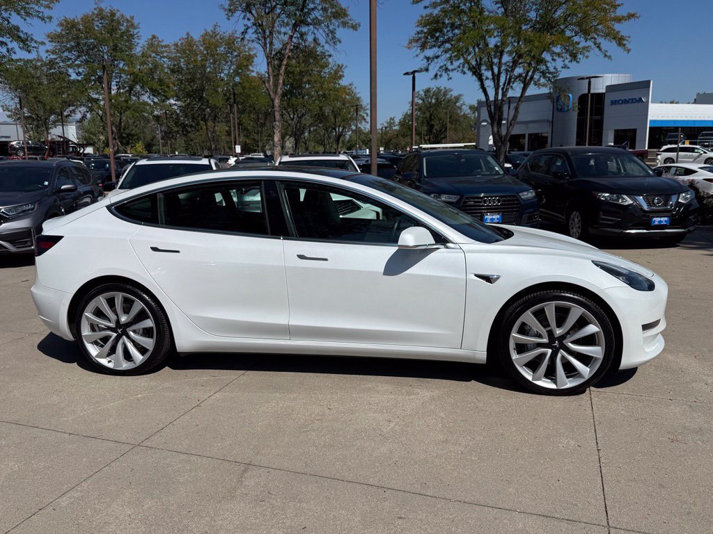 Used 2019 Tesla Model 3 Long Range AWD/4WD image 3