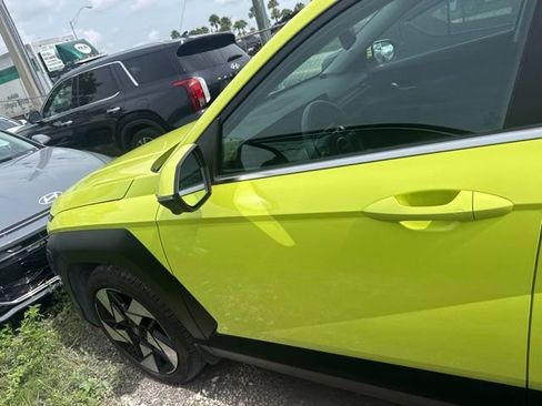 Used 2025 Hyundai Kona Limited FWD image 10