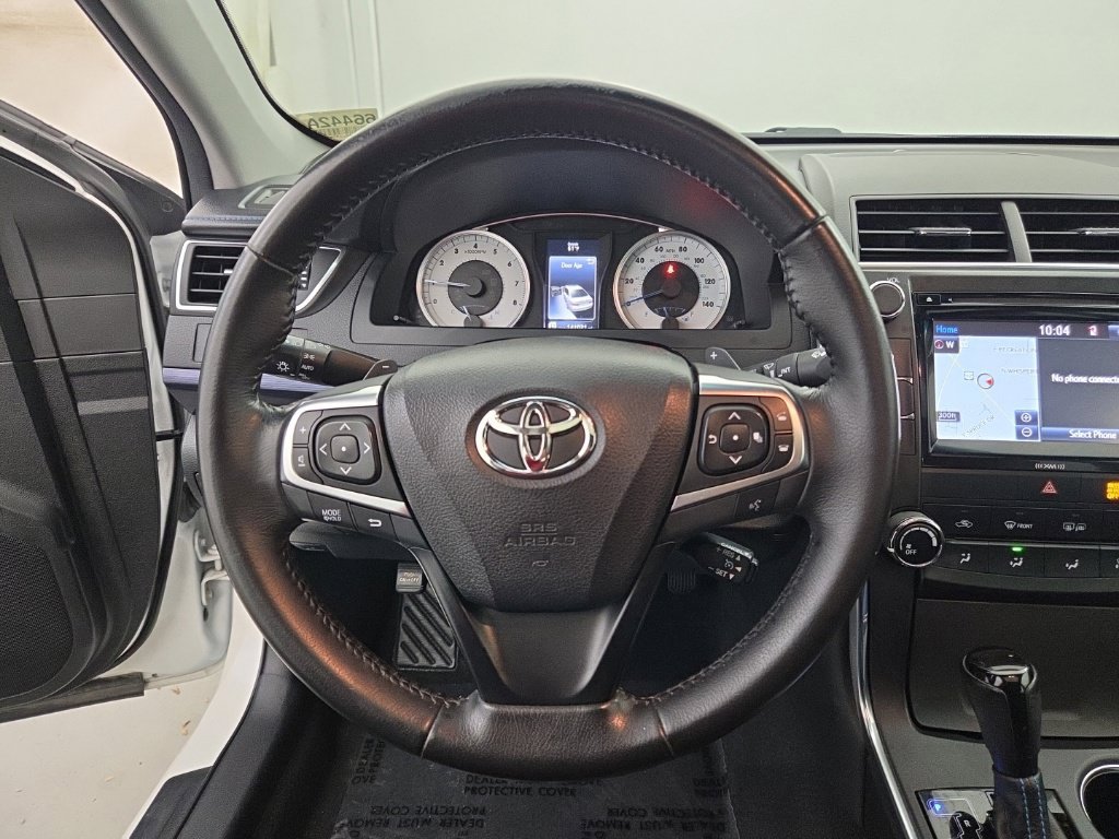 Used 2016 Toyota Camry SE FWD image 30
