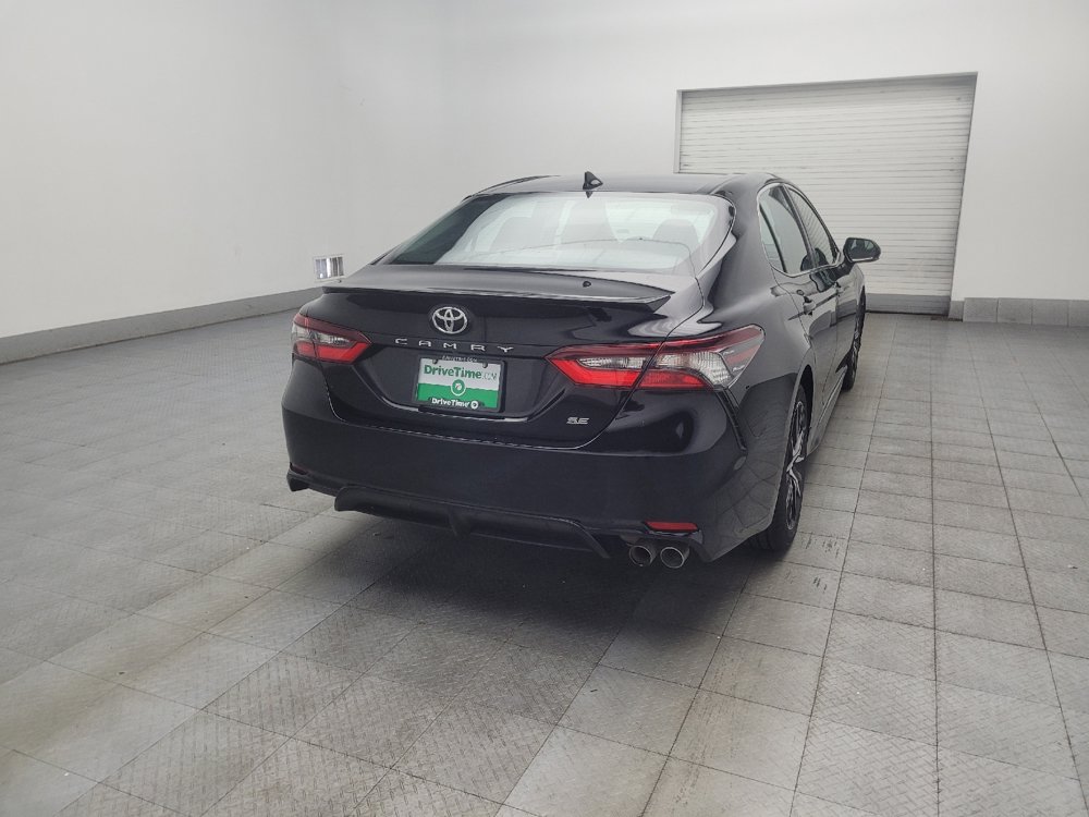 Used 2022 Toyota Camry SE FWD image 9