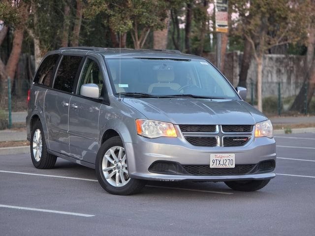 Used 2014 Dodge Grand Caravan SXT w/ UConnect Hands-Free Group FWD image 1