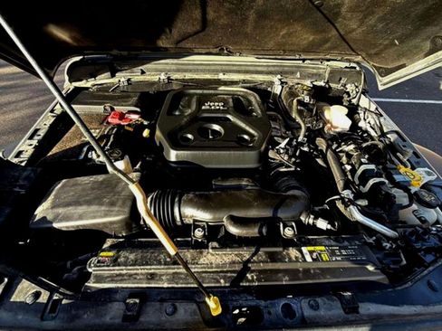 Used 2020 Jeep Wrangler Unlimited Sport image 16