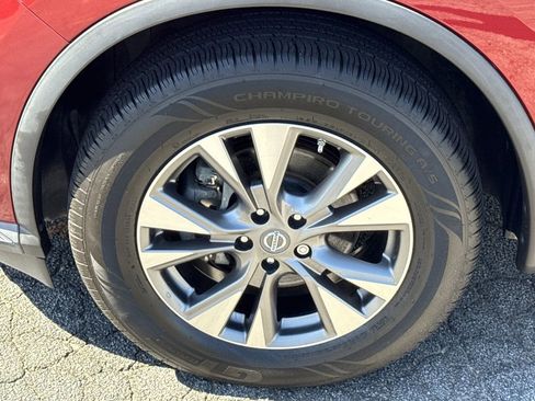 Used 2018 Nissan Murano SV image 11