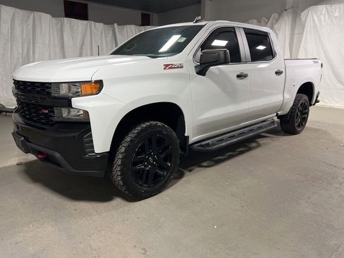 Used 2021 Chevrolet Silverado 1500 Custom Trail Boss AWD/4WD image 3