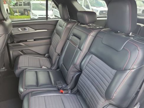 Certified 2025 Ford Explorer ST-Line RWD image 10