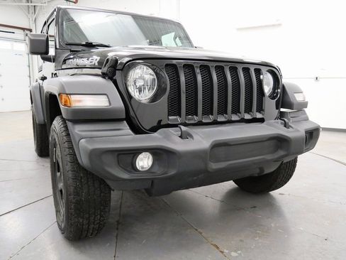 Used 2021 Jeep Wrangler Sport image 33