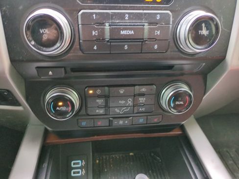 Used 2018 Ford F350 King Ranch image 13