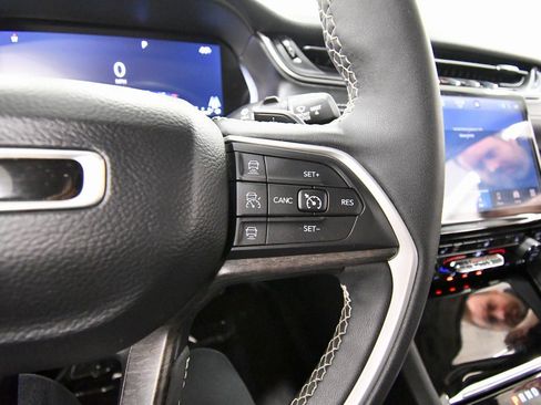 Used 2023 Jeep Grand Cherokee L Limited image 21