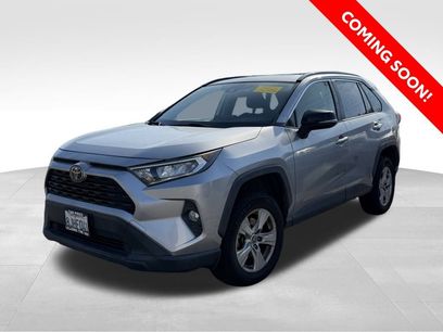 Used 2019 Toyota RAV4 XLE w/ Carpet Mat Package