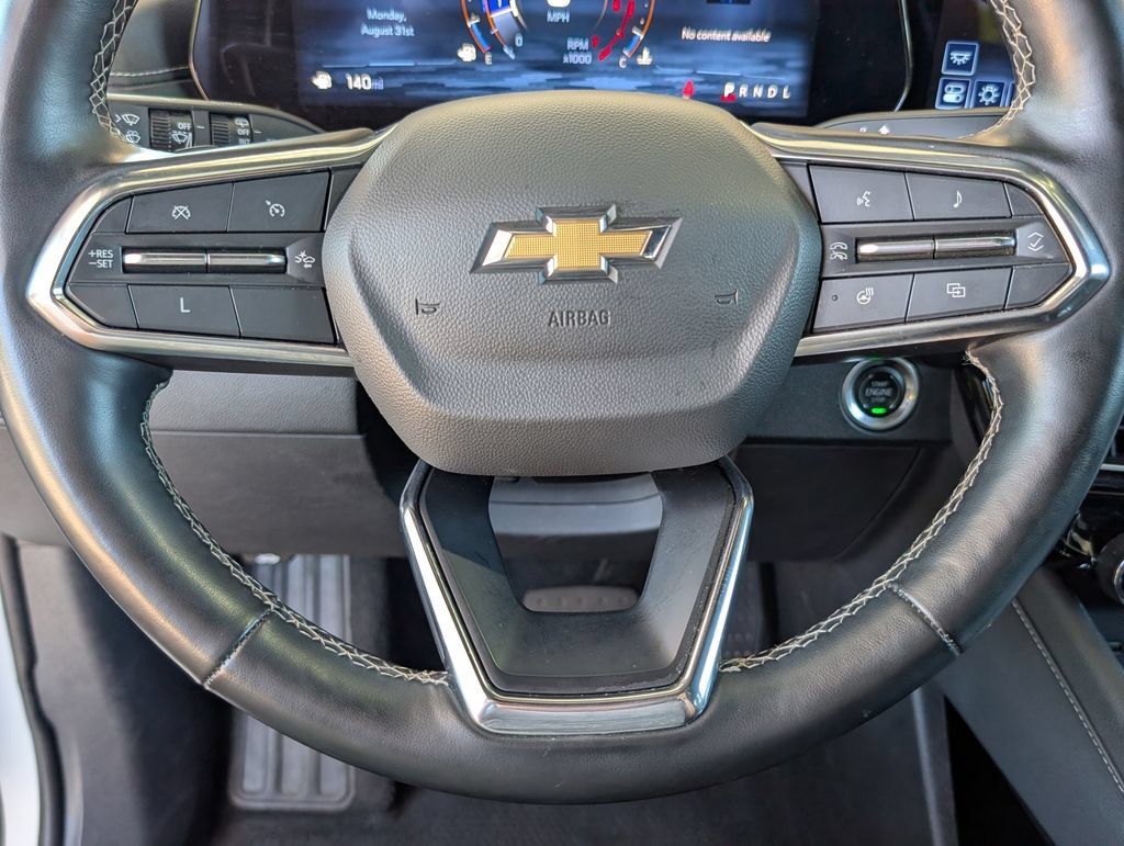 Used 2024 Chevrolet Traverse LT FWD image 5