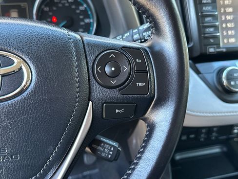 Used 2016 Toyota RAV4 Limited w/ Advanced Technology Package image 28