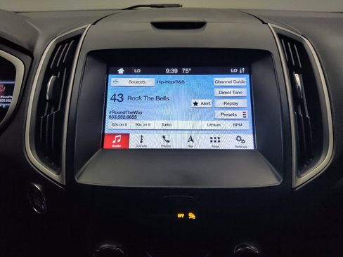 Used 2019 Ford Edge SEL w/ Equipment Group 201A AWD/4WD image 25