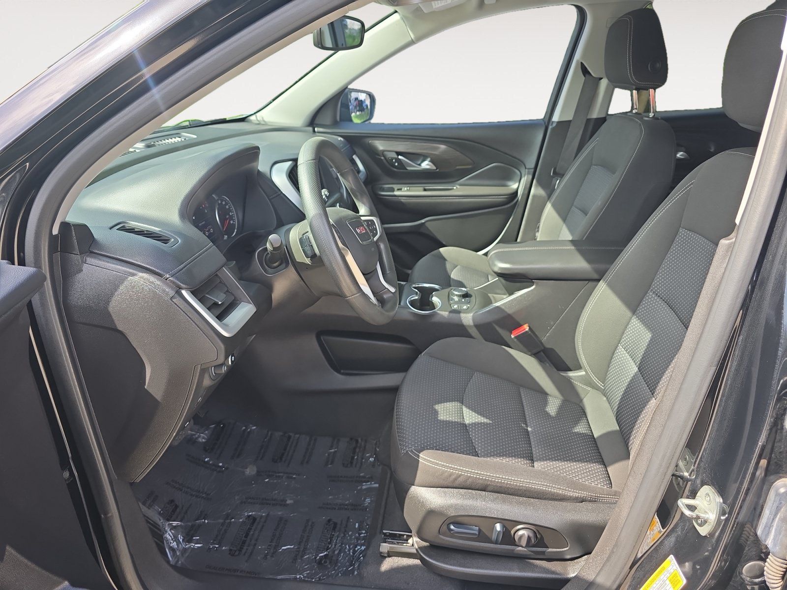 Used 2022 GMC Terrain SLE w/ Driver Convenience Package FWD image 21