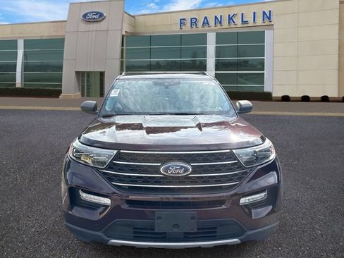Certified 2022 Ford Explorer XLT w/ Equipment Group 202A RWD image 2