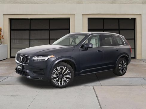 Used 2022 Volvo XC90 T5 Momentum w/ Protection Package Premier AWD/4WD image 3