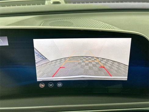 Used 2024 Cadillac Lyriq Tech image 13