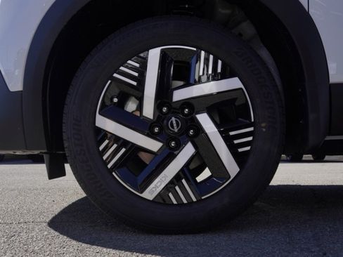 New 2026 Nissan Kicks SV image 7