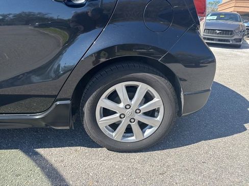 Used 2017 Toyota Prius C Two image 14