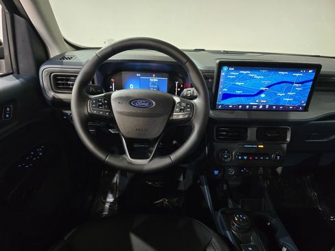 New 2025 Ford Maverick Lariat w/ Black Appearance Package image 5