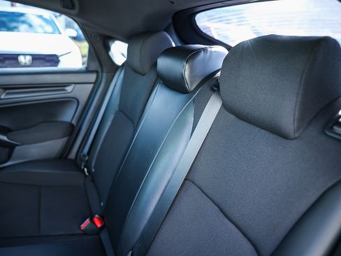 Used 2024 Honda Civic Sport image 25