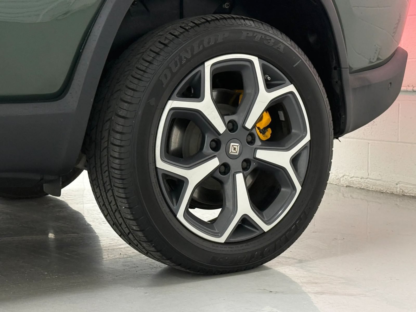 Used 2024 Rivian R1S Adventure Quad AWD/4WD image 34