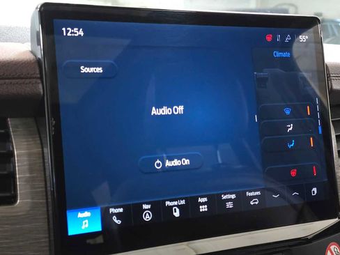 Used 2024 Ford Expedition Limited image 28