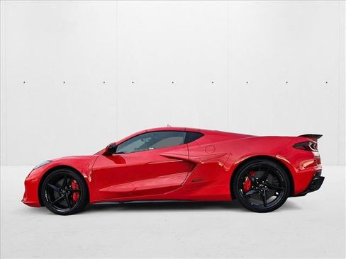 New 2025 Chevrolet Corvette E-Ray image 5