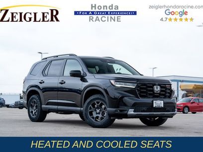 New 2025 Honda Pilot TrailSport