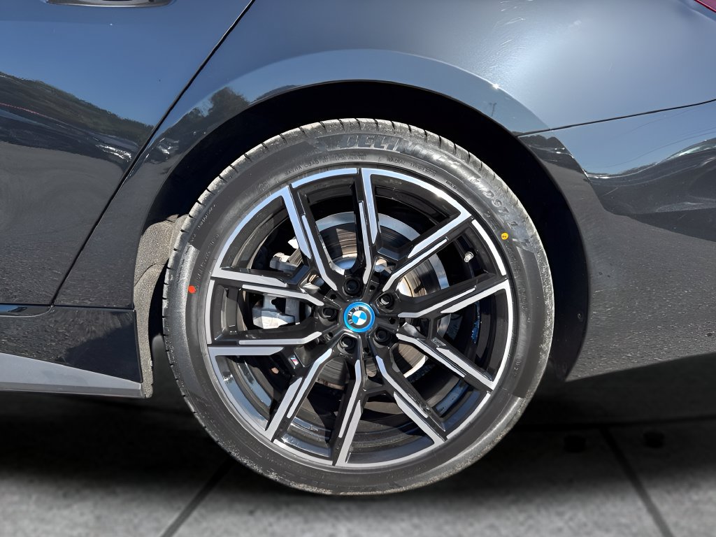 Used 2024 BMW i4 eDrive40 w/ M Sport Package RWD image 35