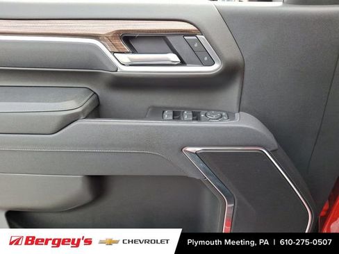 Certified 2025 Chevrolet Silverado 2500 LT w/ Leather Package image 15