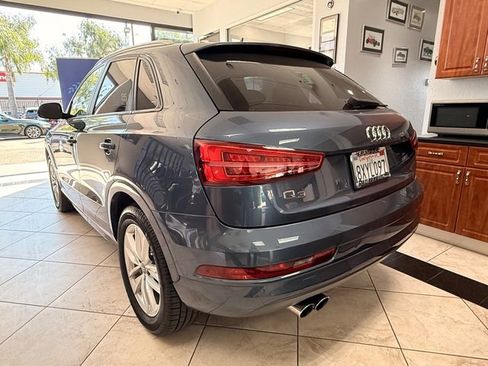 Used 2018 Audi Q3 2.0T Premium w/ Convenience Package image 11