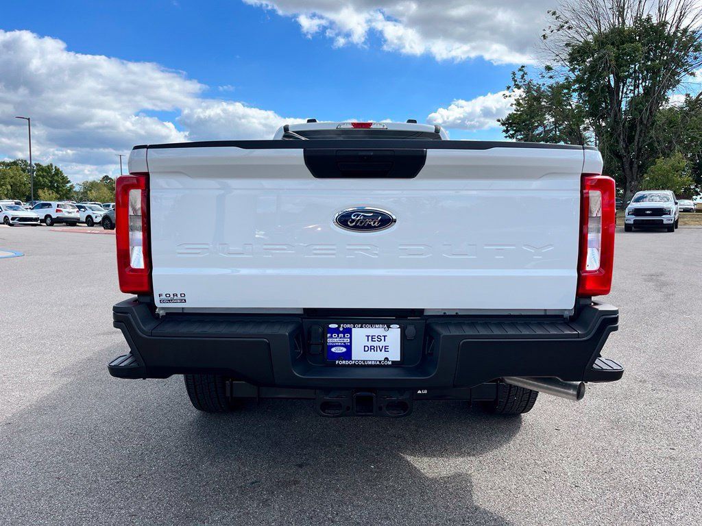 Used 2025 Ford F350 XL RWD image 7