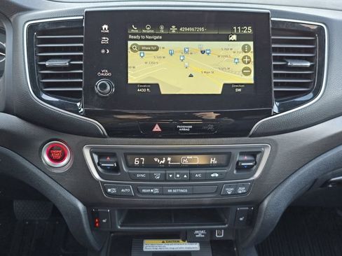 Used 2022 Honda Passport TrailSport image 11