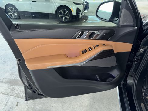 Certified 2024 BMW X5 sDrive40i w/ Premium Package image 17