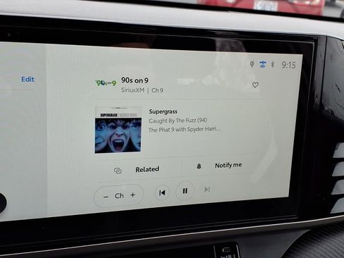 Used 2025 Toyota Camry SE w/ Multimedia Upgrade Package image 18