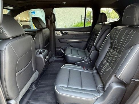 New 2026 Buick Enclave Avenir w/ Super Cruise Package image 15