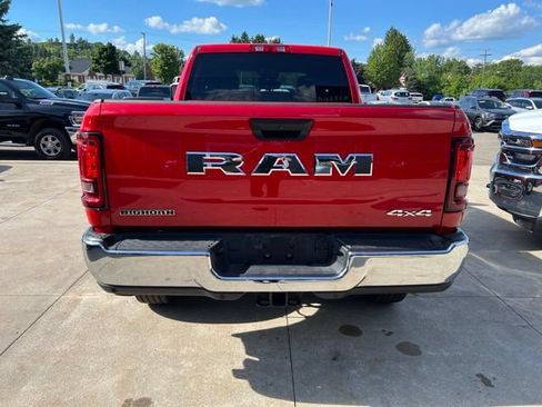Used 2026 RAM 2500 Big Horn AWD/4WD image 5