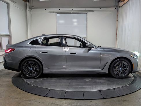 Used 2023 BMW i4 eDrive35 w/ Premium Package image 9