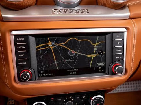 Used 2016 Ferrari California T RWD image 47