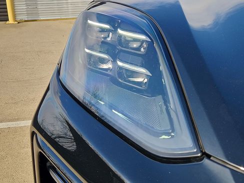 Used 2025 Porsche Cayenne S image 8