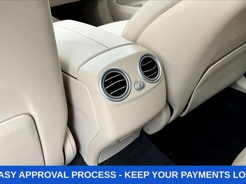 Used 2021 Mercedes-Benz GLC 300 4MATIC image 12