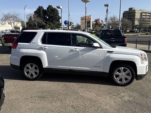 Used 2017 GMC Terrain SLE image 12