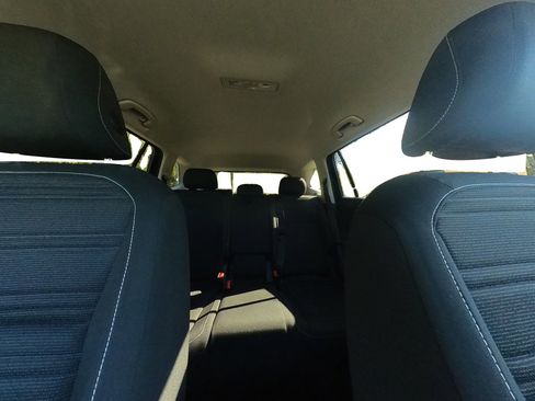 Used 2022 Volkswagen Tiguan S image 57