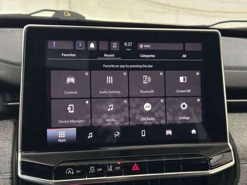 Used 2024 Jeep Compass Latitude image 45