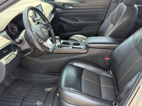 Used 2020 Nissan Altima 2.5 SR FWD image 5
