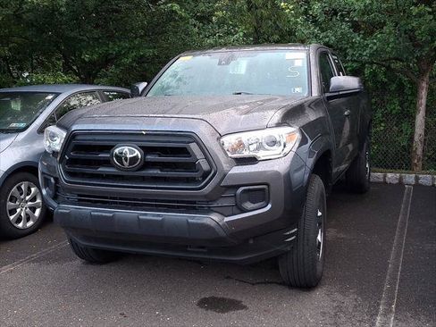 Certified 2023 Toyota Tacoma SR AWD/4WD image 5