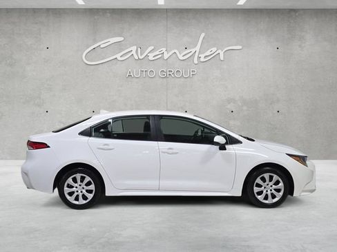 Used 2024 Toyota Corolla LE FWD image 17